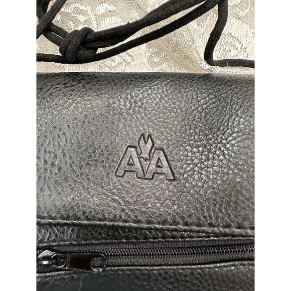 Vintage American Airlines Travel Kit Faux Leather Bag Crossbody Strap - Picture 2 of 10